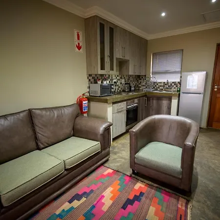 Sangiro Game Lodge Bloemfontein Buitenkant foto